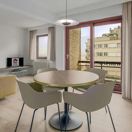 Grand A4-i Apartment