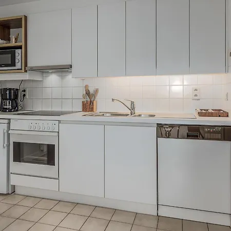 Grand A4-i Apartment *